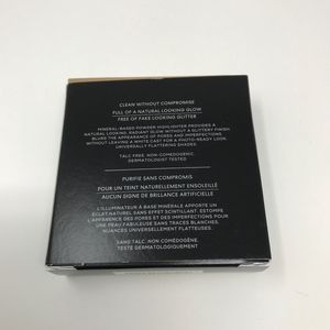 bareMinerals Makeup - NEW bareMinerals Highlighter Endless Glow Free bareMinerals Makeup - NEW bareMinerals Highlighter Endless Glow Free
